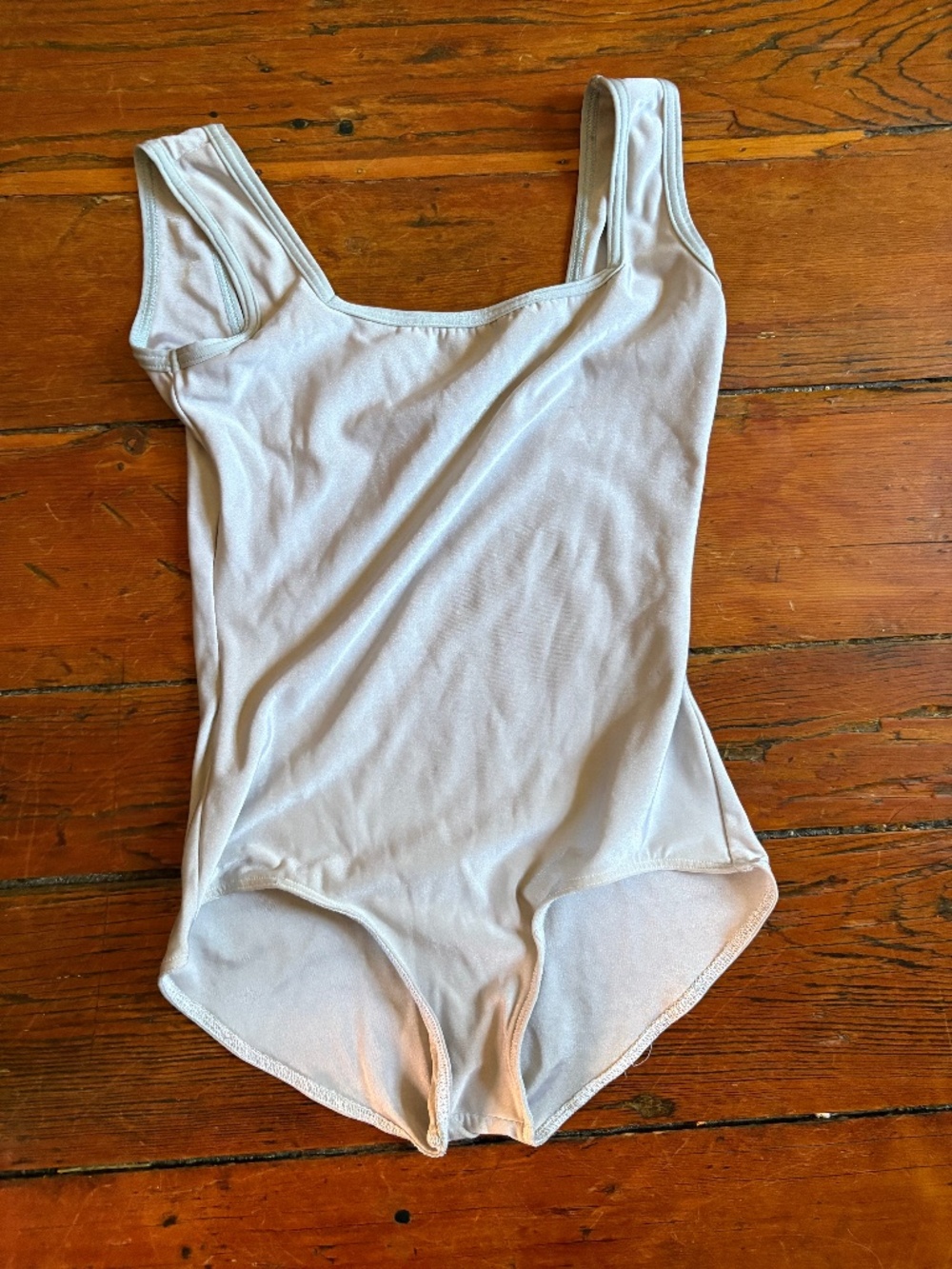 Yumiko Marieke style leotard, white with blue trim
